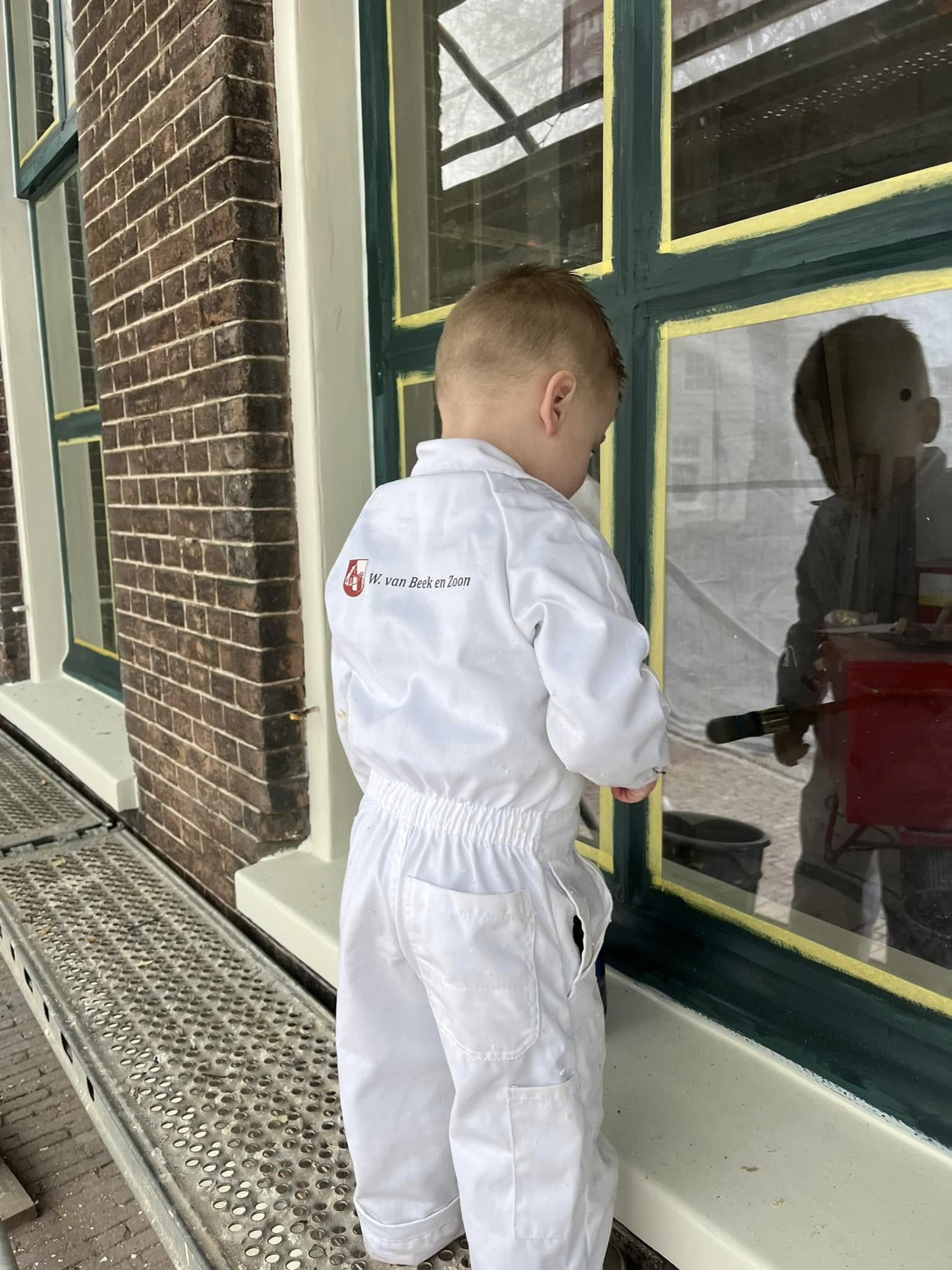 Binnenruimte met geschilderde details